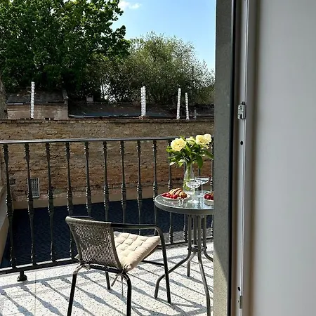 Apartment Boutique Luxury Center *